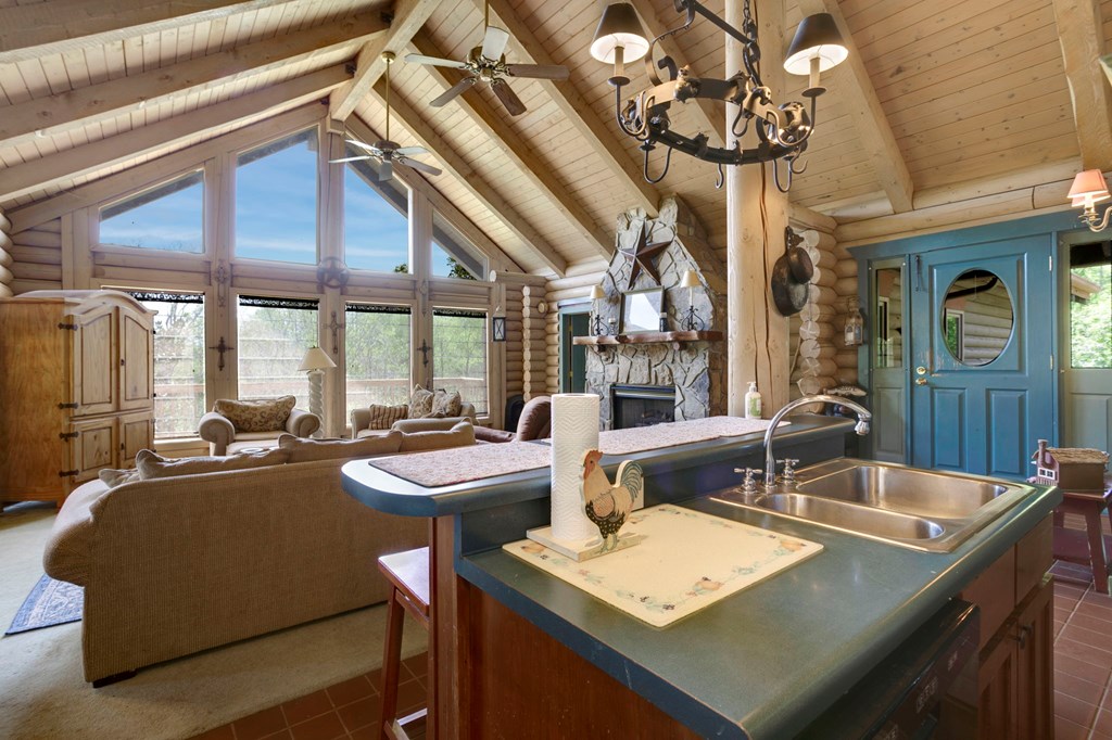 415045 Hayesville Residential