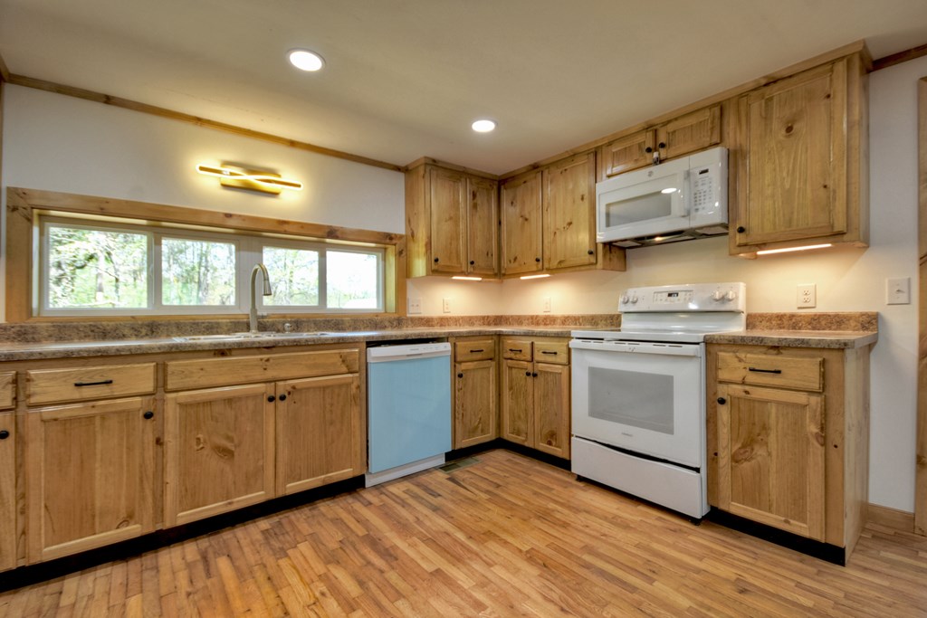 415046 Blue Ridge Residential