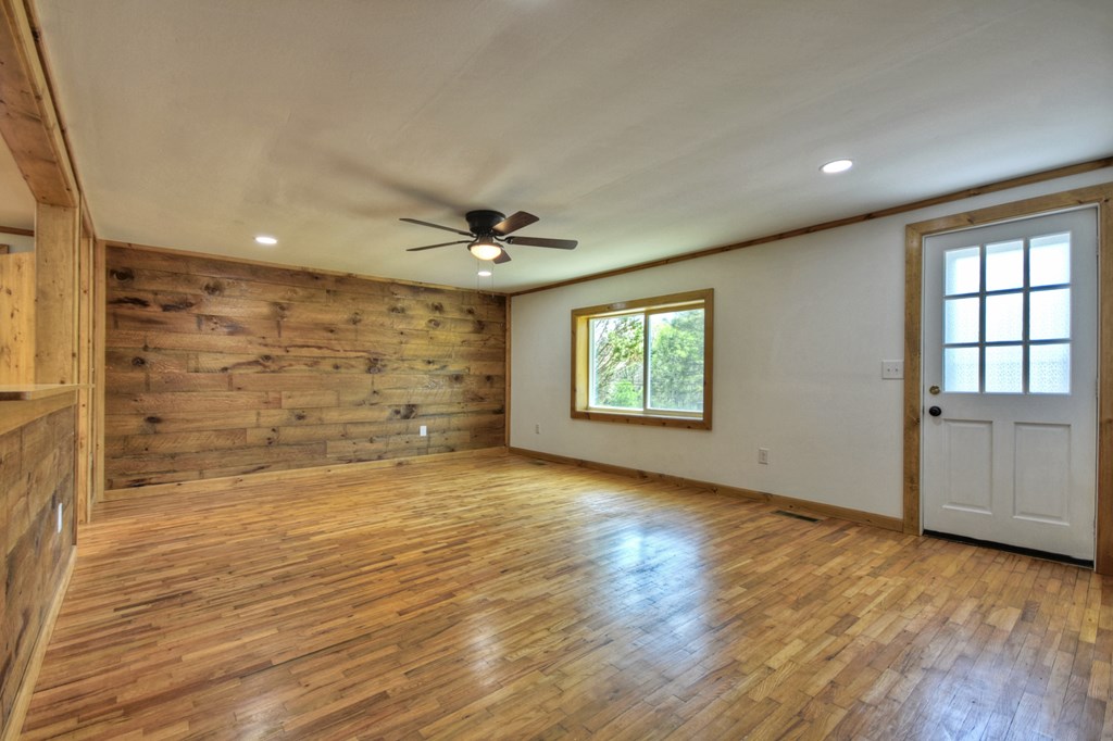 415046 Blue Ridge Residential