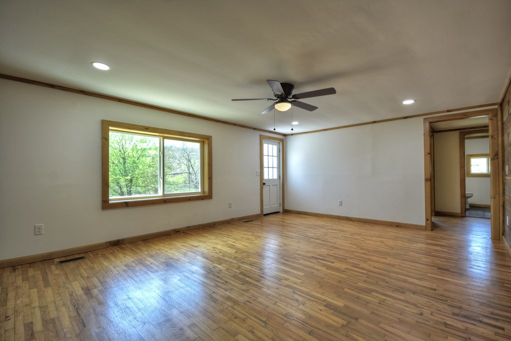 415046 Blue Ridge Residential