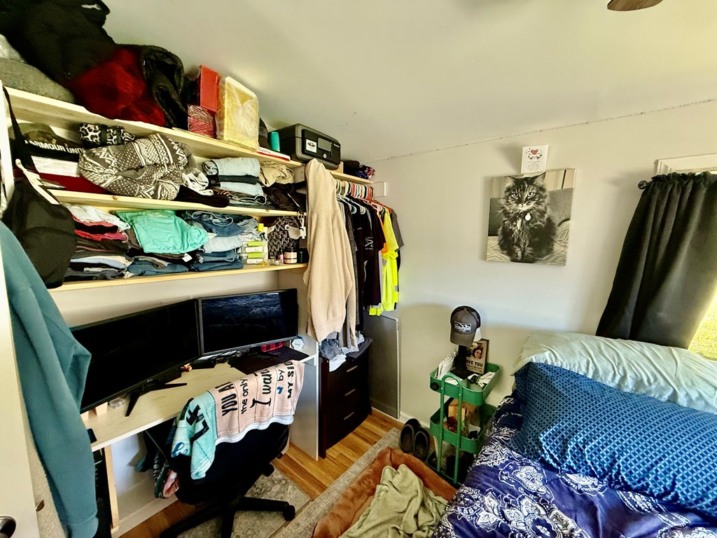 415056 Murphy Residential