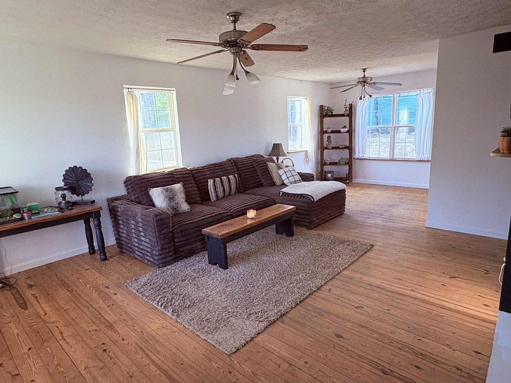 415063 Blairsville Residential