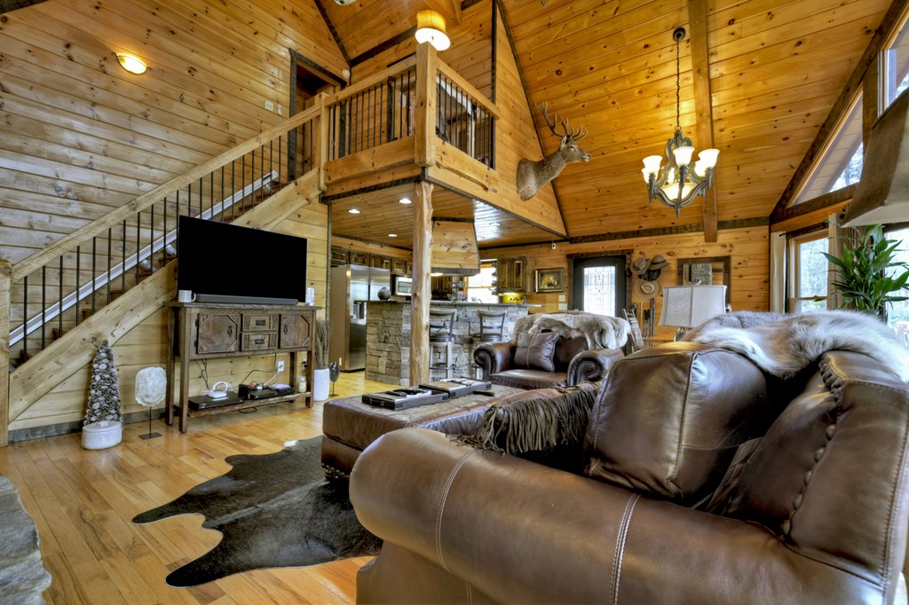 415072 Mineral Bluff Residential