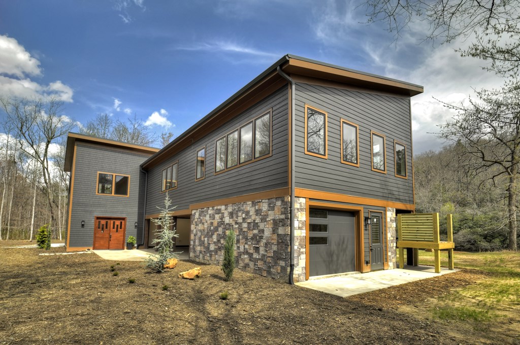 415080 Blue Ridge Residential