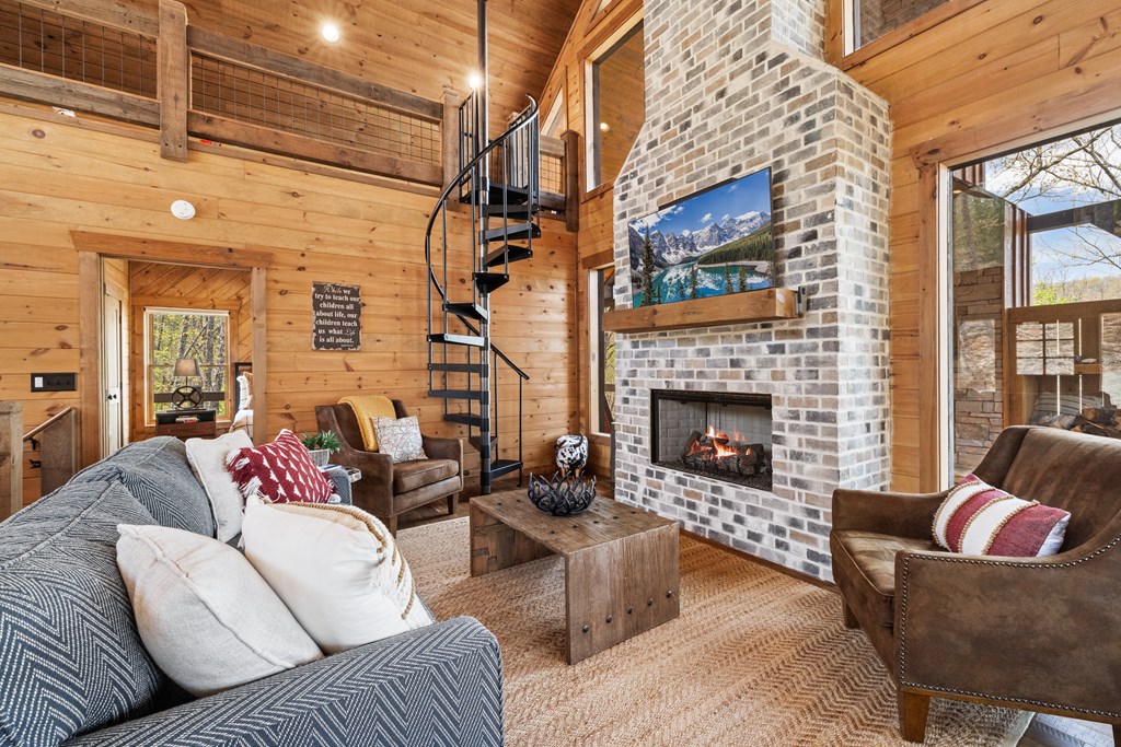 415086 Blue Ridge Residential