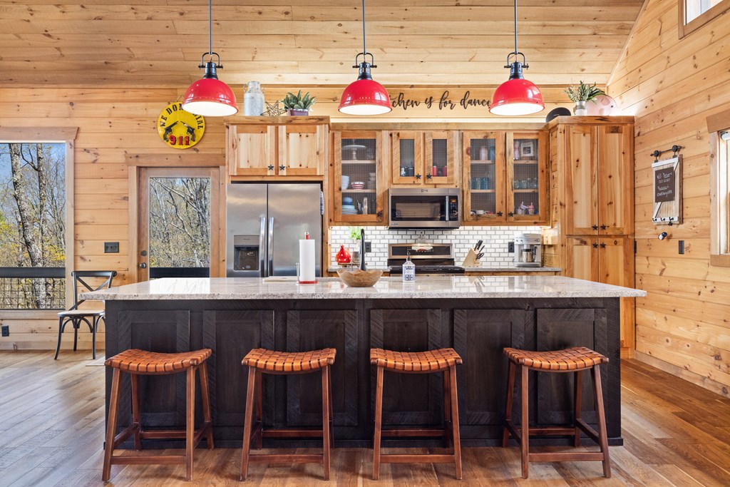 415086 Blue Ridge Residential