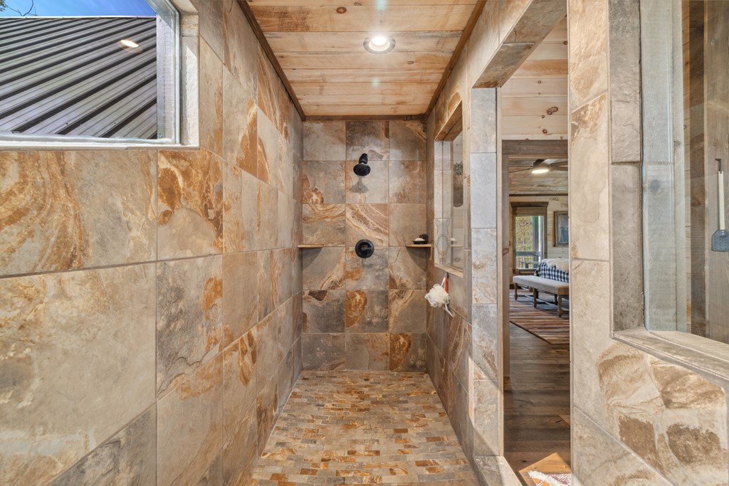 415087 Blue Ridge Residential