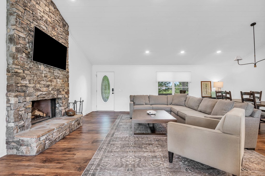 415089 Hiawassee Residential
