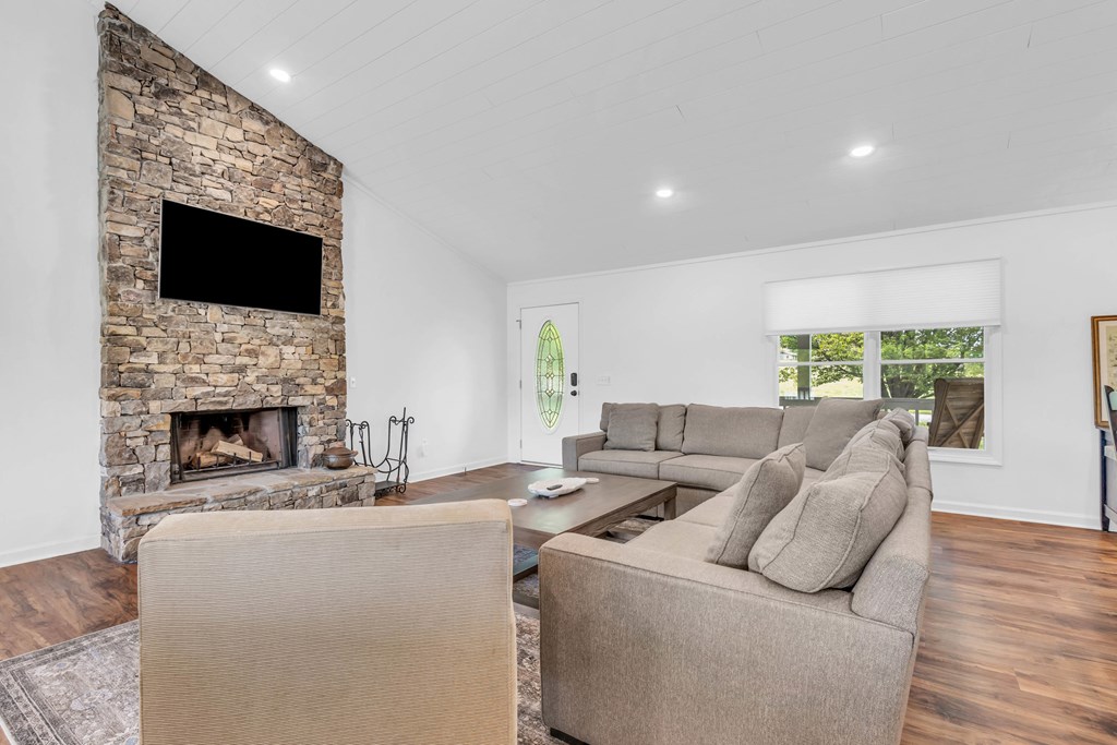 415089 Hiawassee Residential