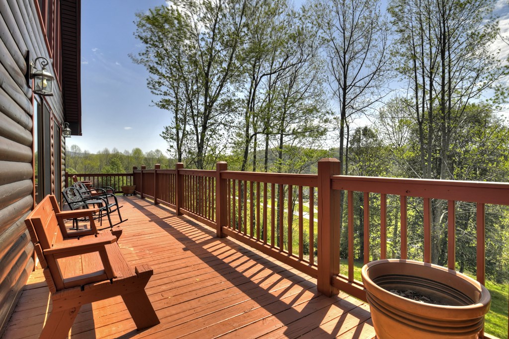 415090 Mineral Bluff Residential