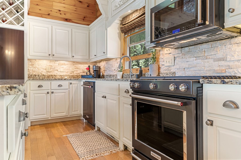 415094 Blue Ridge Residential