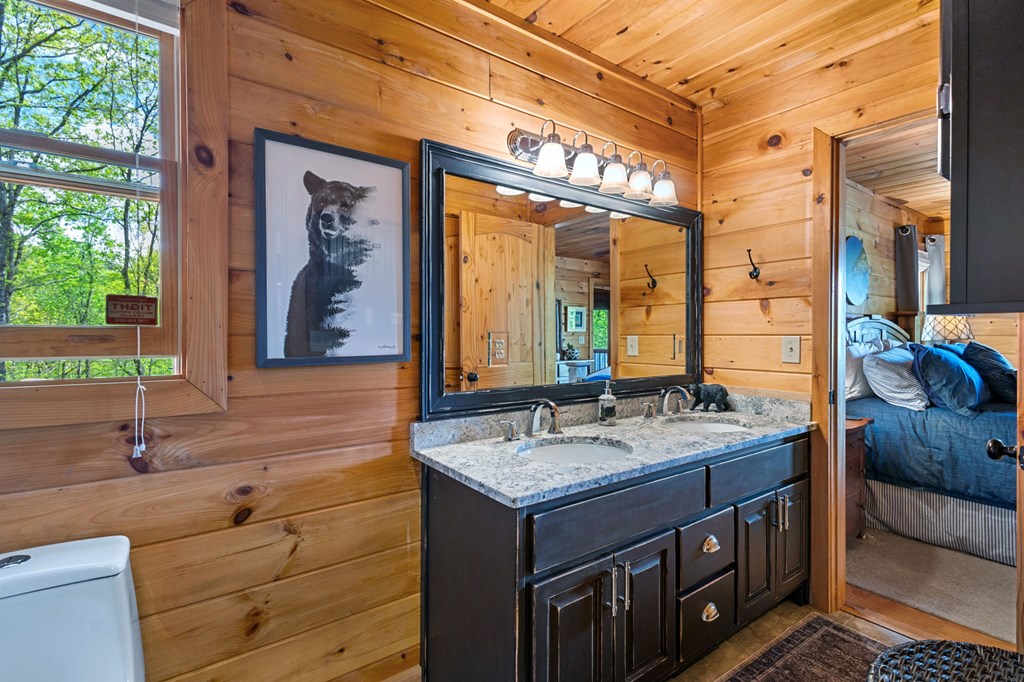 415094 Blue Ridge Residential