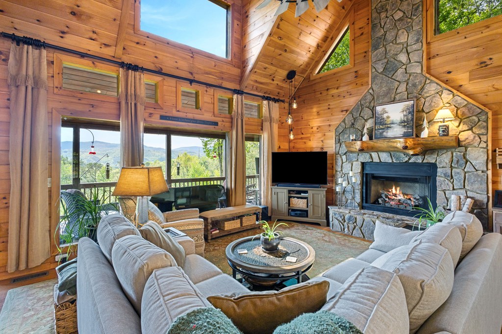 415094 Blue Ridge Residential