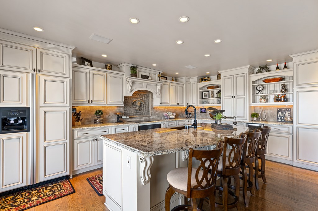 415095 Morganton Residential