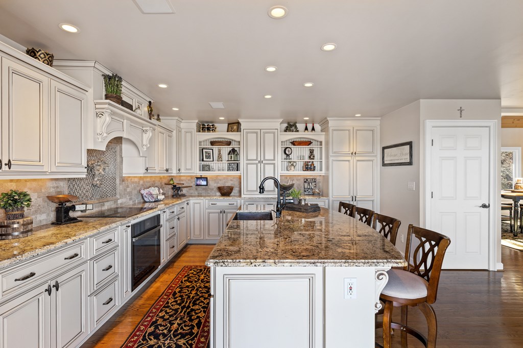 415095 Morganton Residential