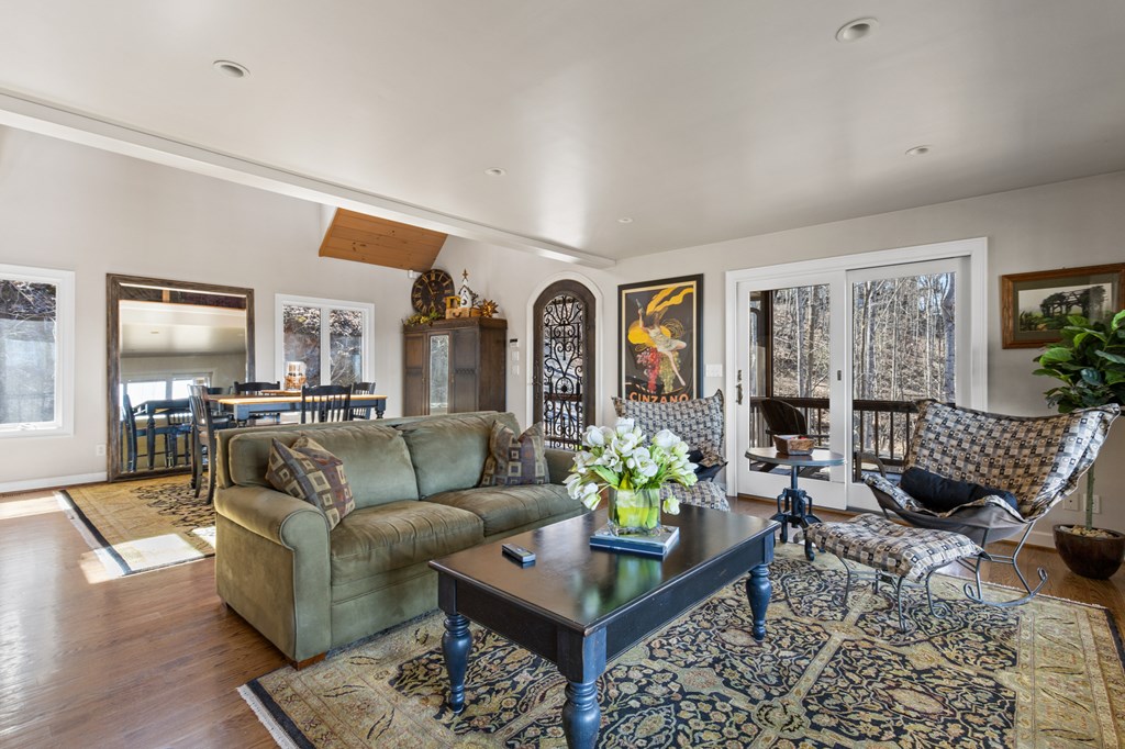 415095 Morganton Residential
