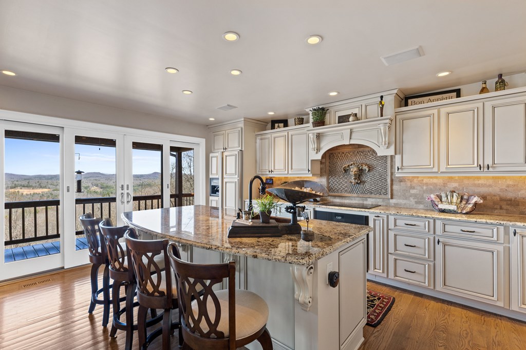 415095 Morganton Residential