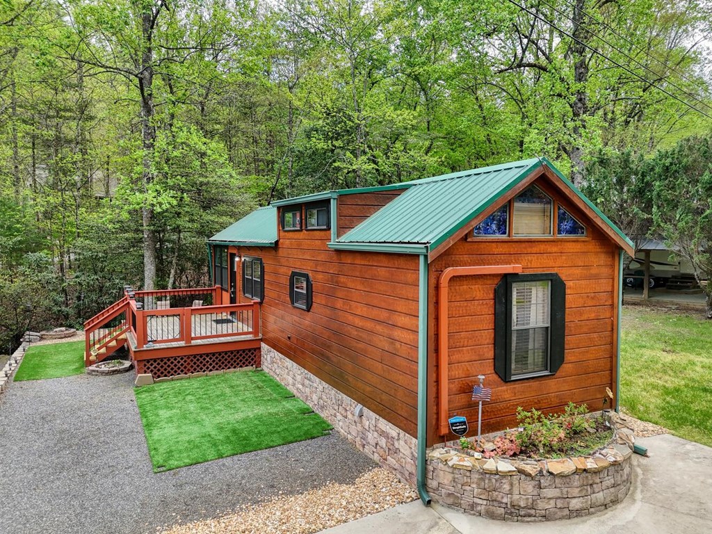 415099 Hiawassee Residential