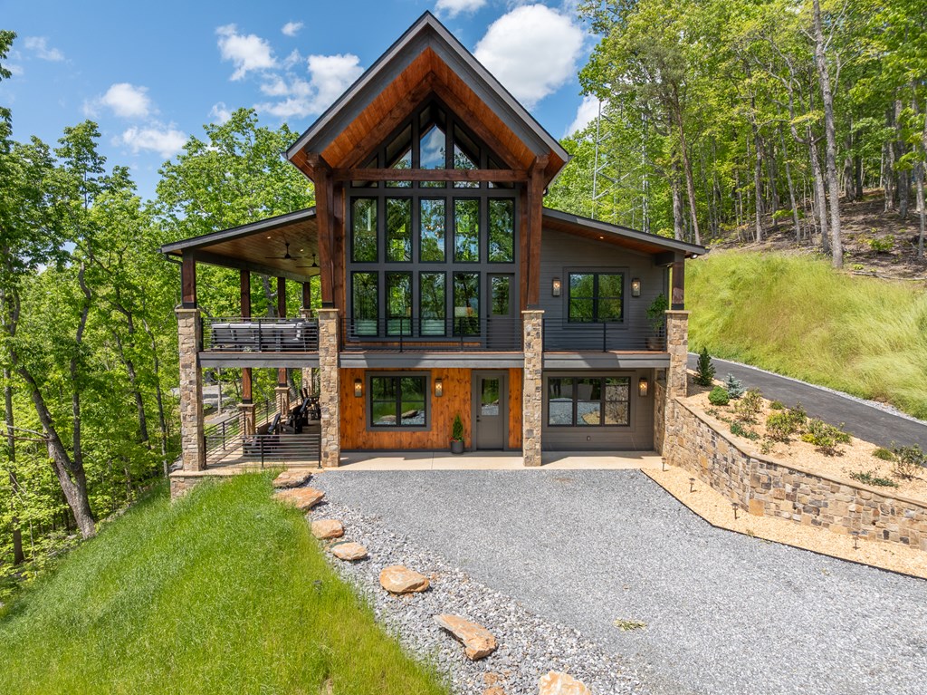 415106 Young Harris Residential