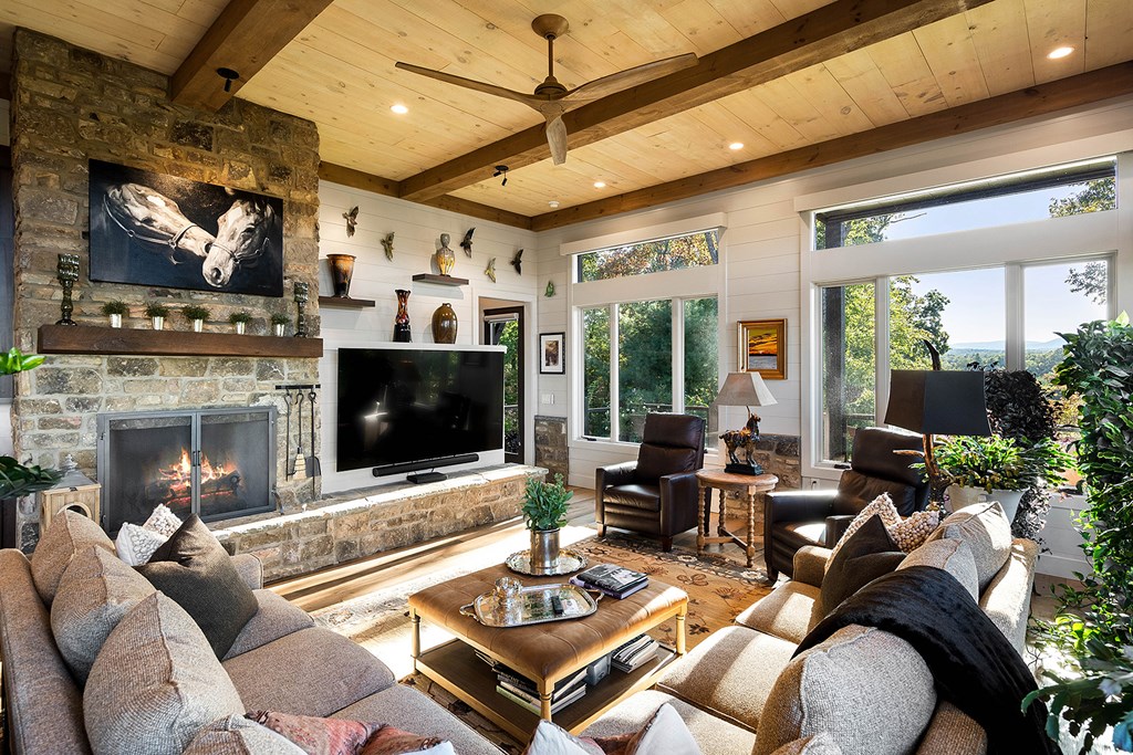415113 Blue Ridge Residential