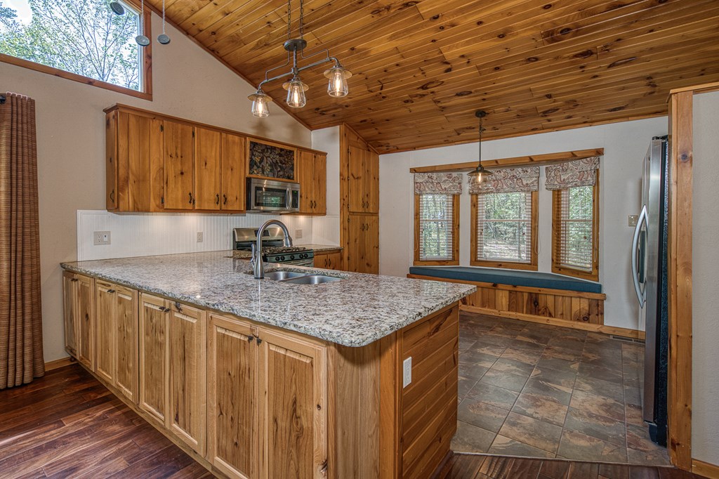 415115 Blairsville Residential