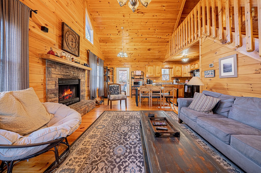 415121 Blue Ridge Residential