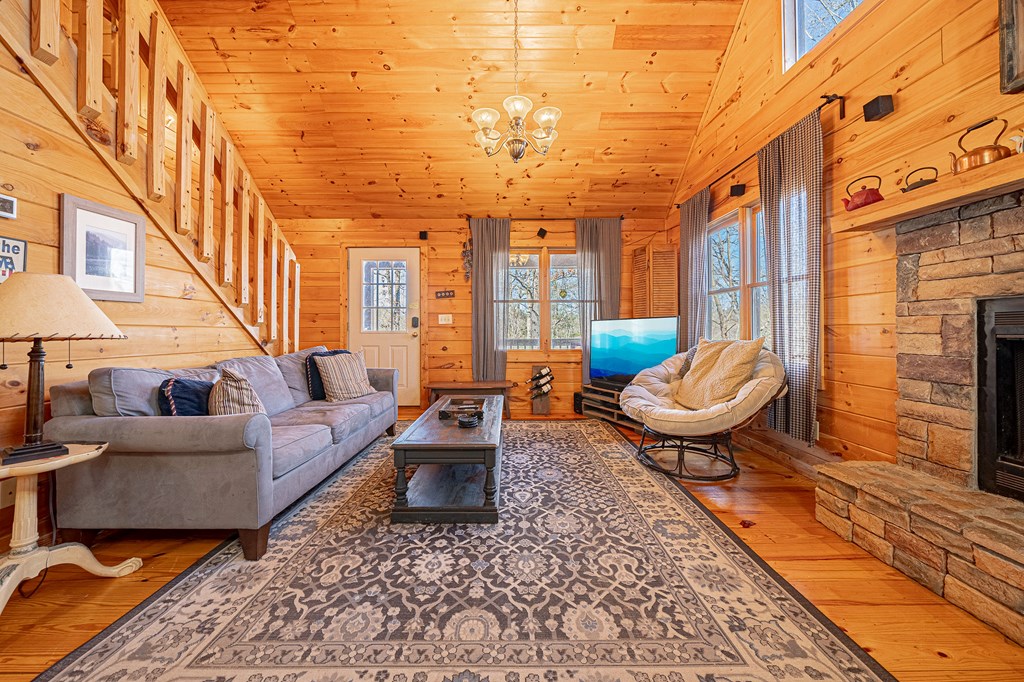 415121 Blue Ridge Residential
