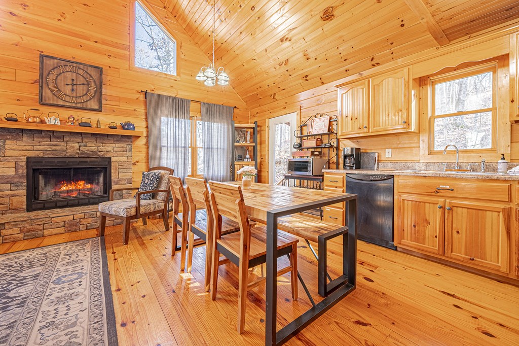 415121 Blue Ridge Residential