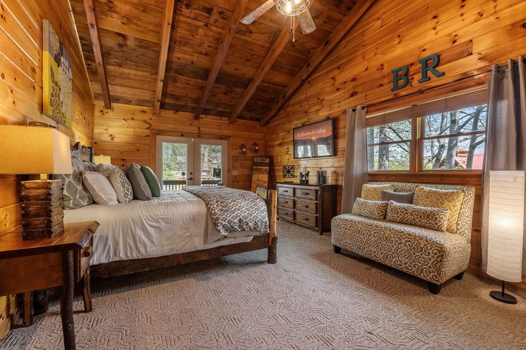415122 Blue Ridge Residential