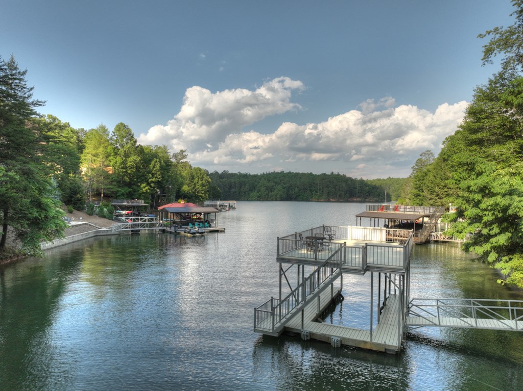 415122 Blue Ridge Residential