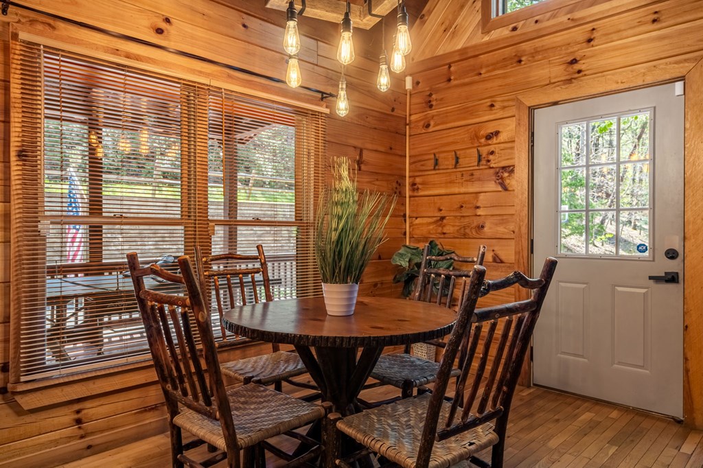 415122 Blue Ridge Residential