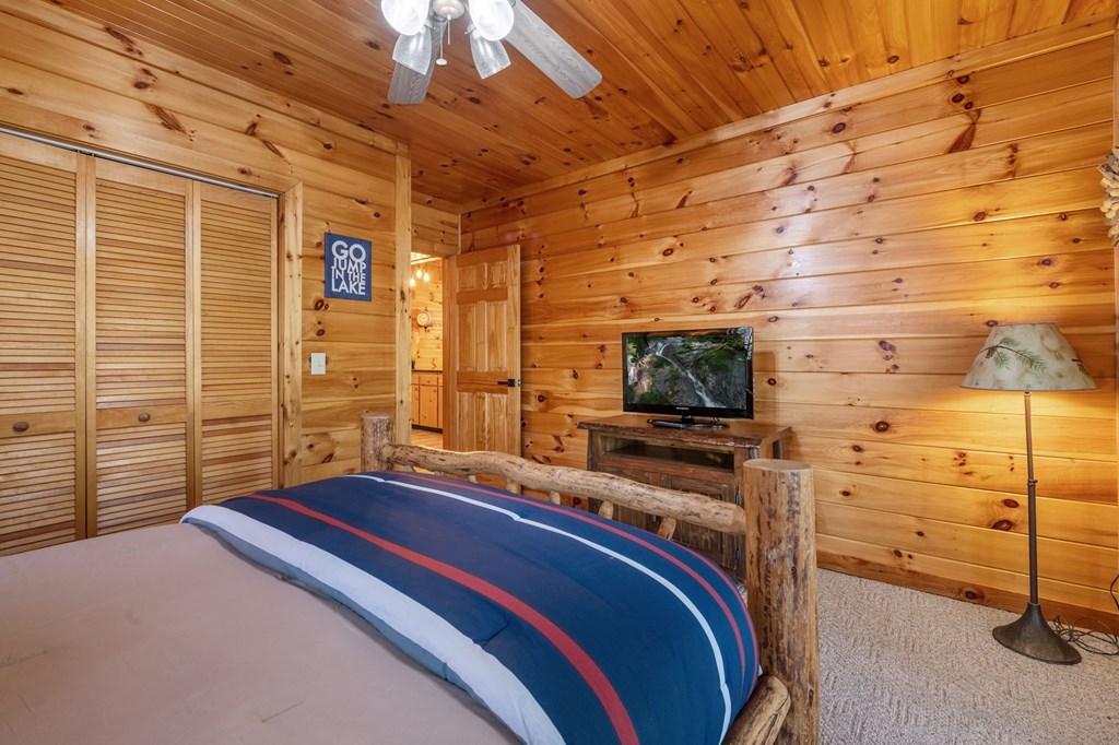 415122 Blue Ridge Residential