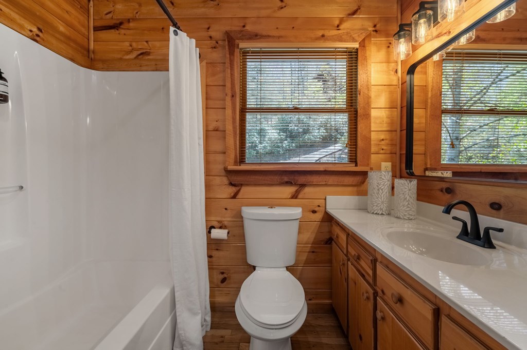 415122 Blue Ridge Residential