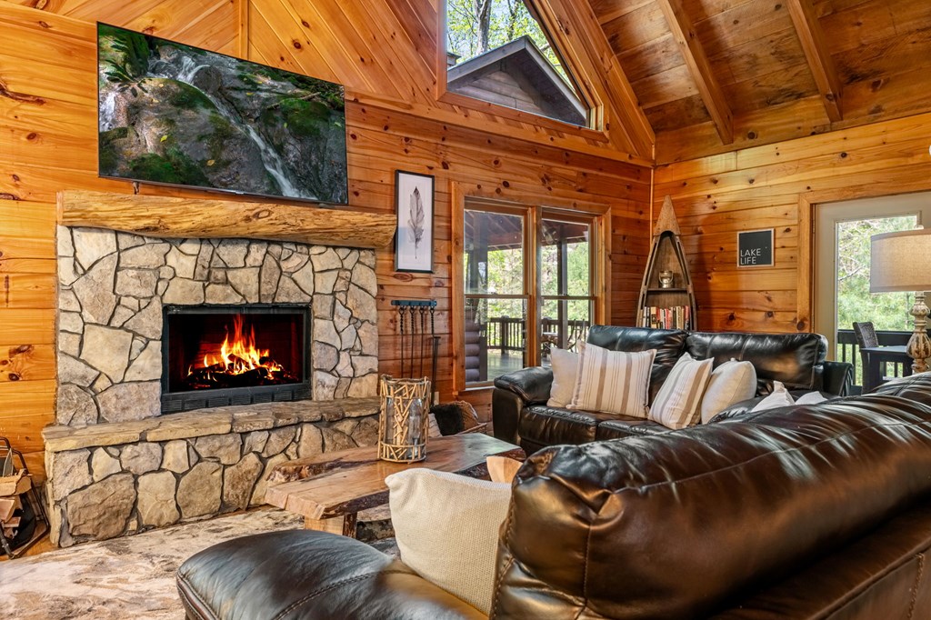 415122 Blue Ridge Residential