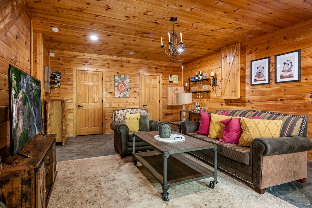 415122 Blue Ridge Residential