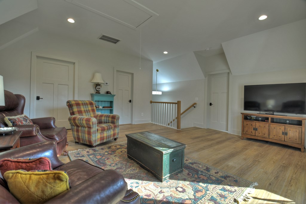 415123 Blue Ridge Residential