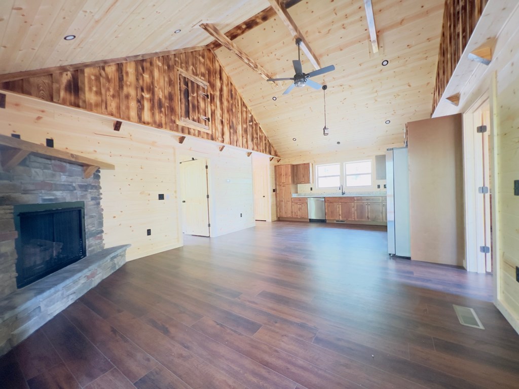 415124 Murphy Residential