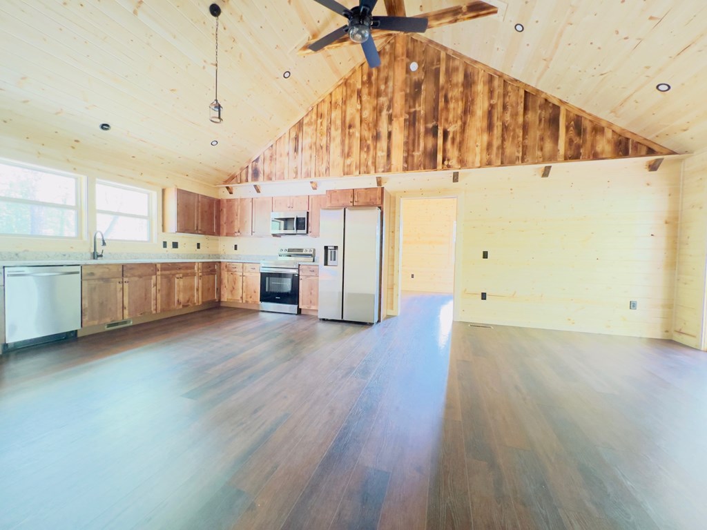 415124 Murphy Residential