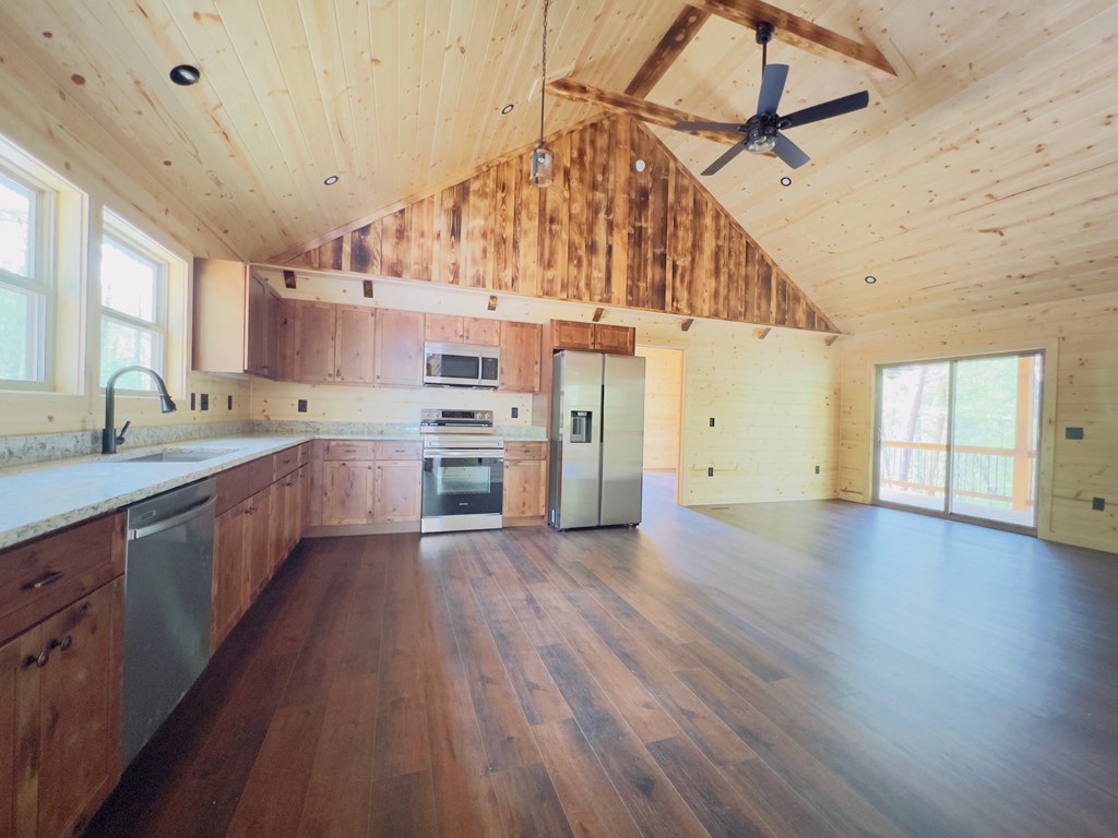 415124 Murphy Residential