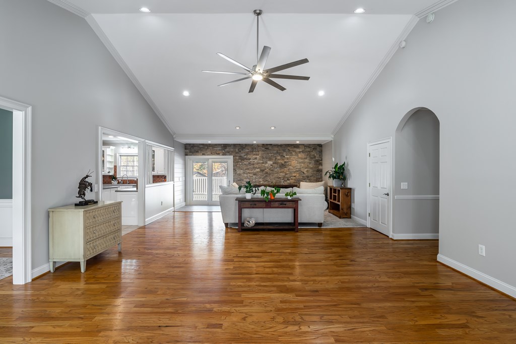 415131 Young Harris Residential
