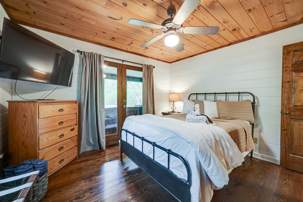 415132 Blue Ridge Residential