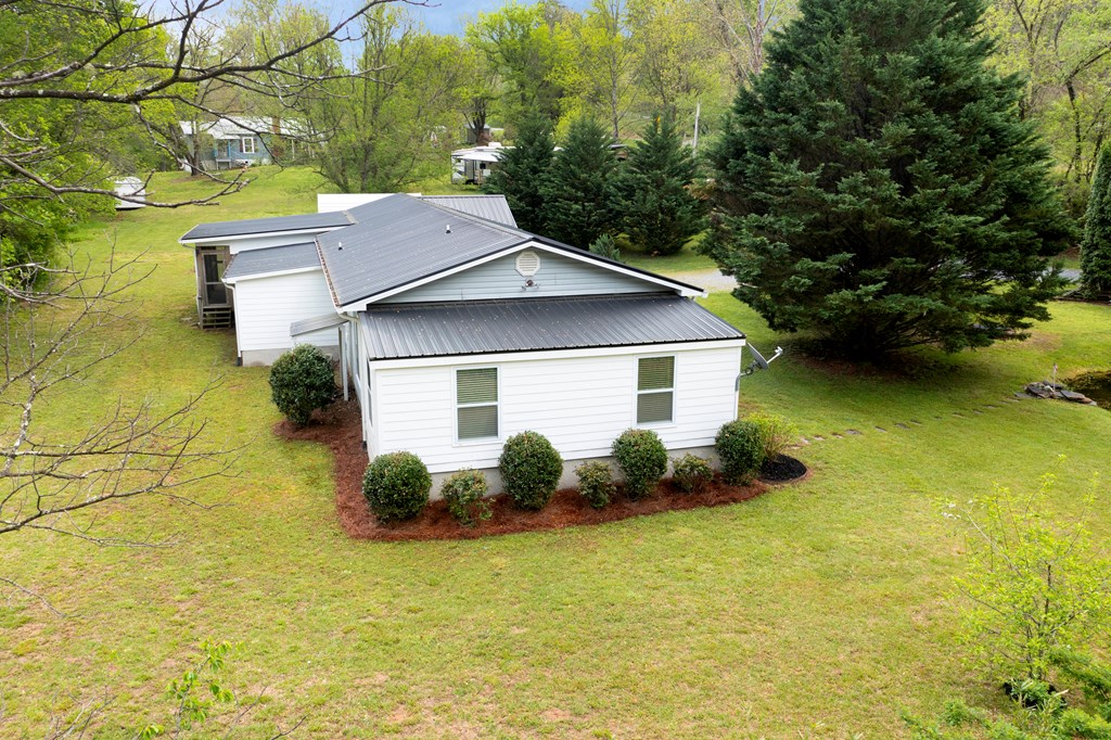 415143 Young Harris Residential