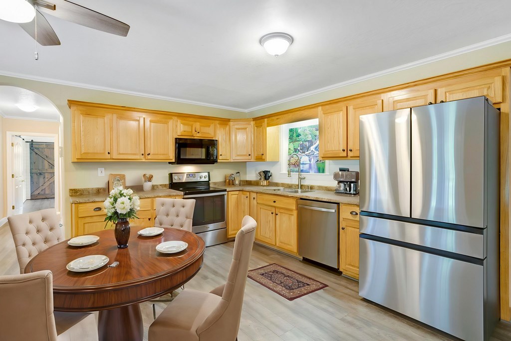 415143 Young Harris Residential