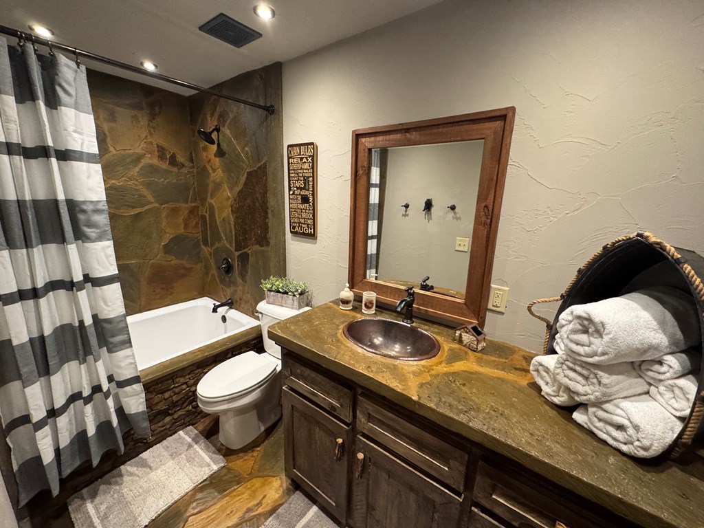 415146 Morganton Residential