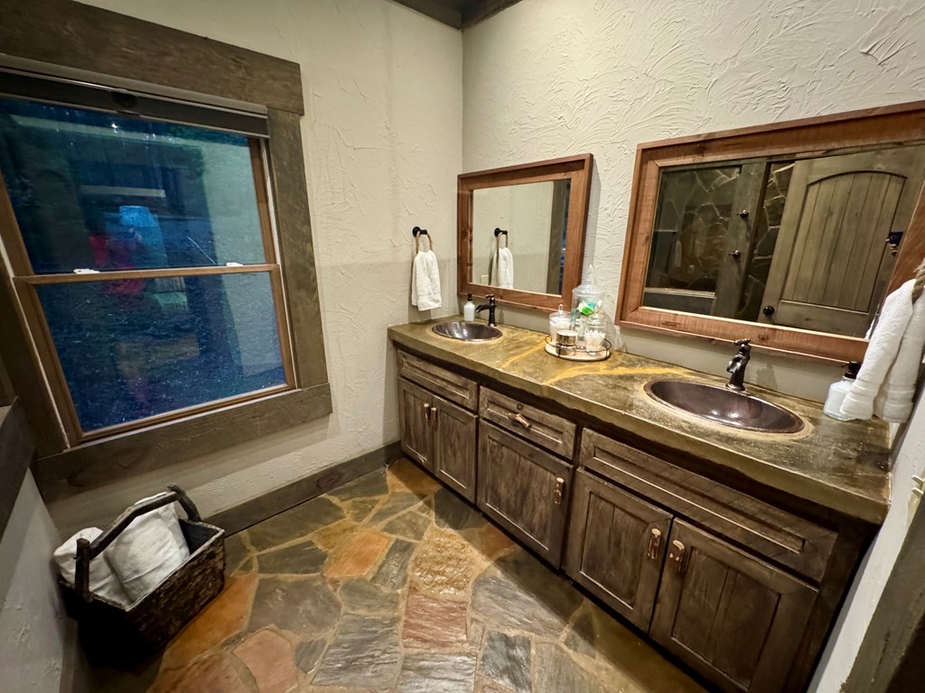 415146 Morganton Residential
