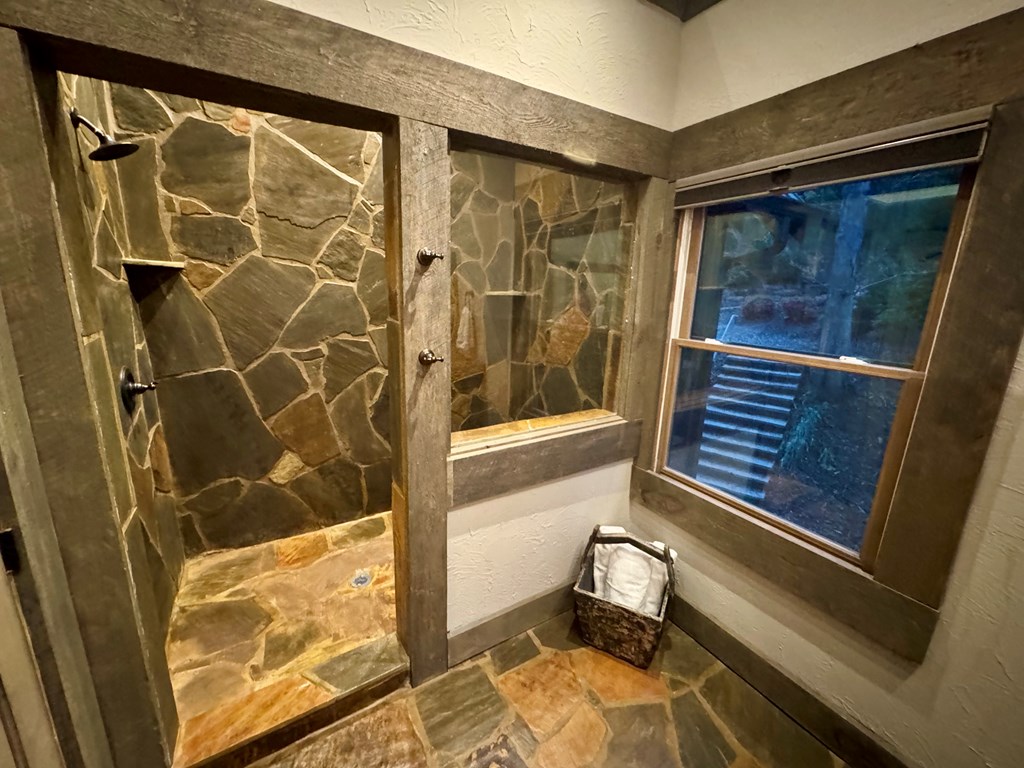 415146 Morganton Residential