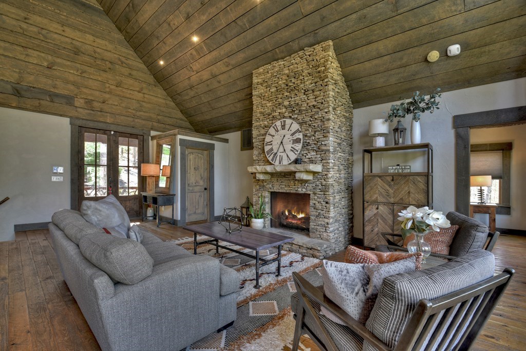 415146 Morganton Residential