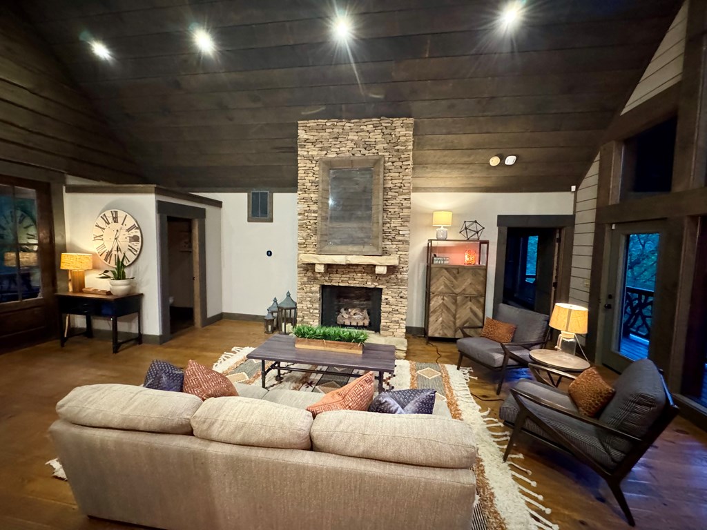 415146 Morganton Residential