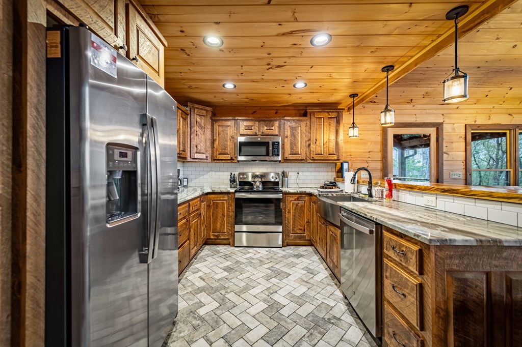 415148 Cherry Log Residential