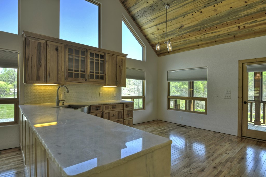 415149 Morganton Residential
